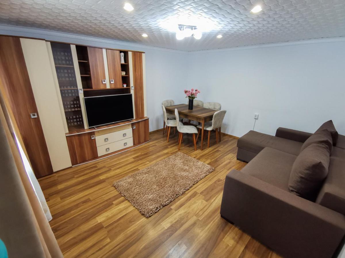 Apartament Dilama ซินายา ภายนอก รูปภาพ